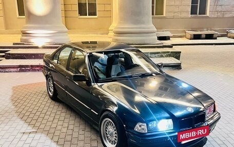 BMW 3 серия, 1992 год, 650 000 рублей, 10 фотография