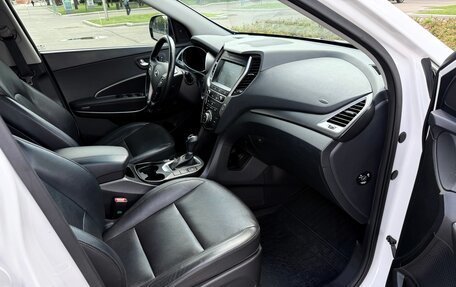Hyundai Santa Fe III рестайлинг, 2017 год, 2 800 000 рублей, 21 фотография