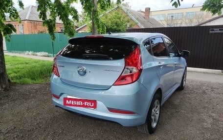 Hyundai Solaris II рестайлинг, 2011 год, 750 000 рублей, 9 фотография