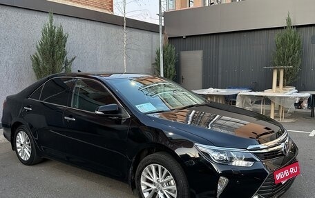 Toyota Camry, 2015 год, 2 050 000 рублей, 4 фотография