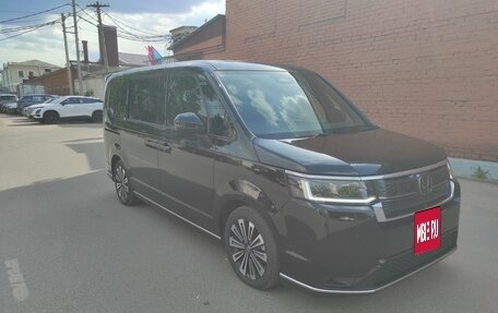 Honda Stepwgn, 2024 год, 3 600 000 рублей, 5 фотография