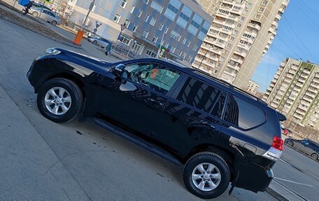 Toyota Land Cruiser Prado 150 рестайлинг 2, 2010 год, 2 399 999 рублей, 6 фотография