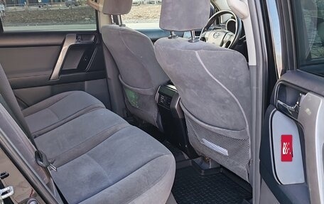 Toyota Land Cruiser Prado 150 рестайлинг 2, 2010 год, 2 399 999 рублей, 15 фотография