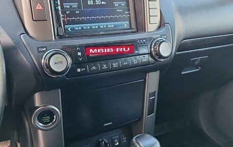 Toyota Land Cruiser Prado 150 рестайлинг 2, 2010 год, 2 399 999 рублей, 16 фотография