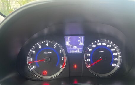 Hyundai Solaris II рестайлинг, 2016 год, 1 020 000 рублей, 14 фотография