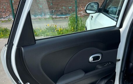 KIA Soul II рестайлинг, 2018 год, 1 745 000 рублей, 10 фотография
