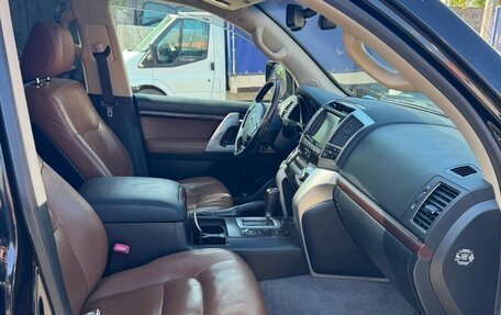 Toyota Land Cruiser 200, 2014 год, 3 699 999 рублей, 5 фотография