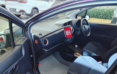 Toyota Vitz, 2013 год, 755 000 рублей, 12 фотография