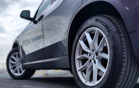 BMW X5, 2018 год, 5 379 000 рублей, 8 фотография