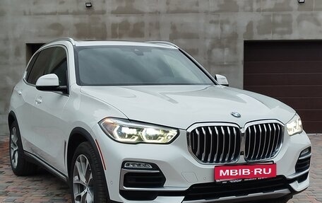 BMW X5, 2019 год, 5 200 000 рублей, 2 фотография