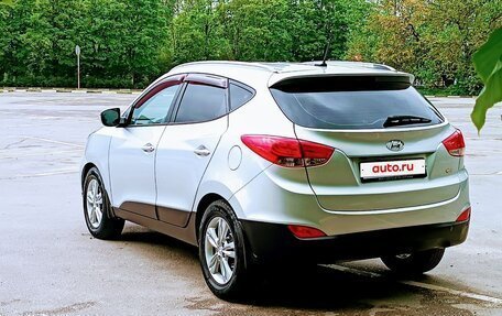 Hyundai ix35 I рестайлинг, 2013 год, 1 310 000 рублей, 4 фотография