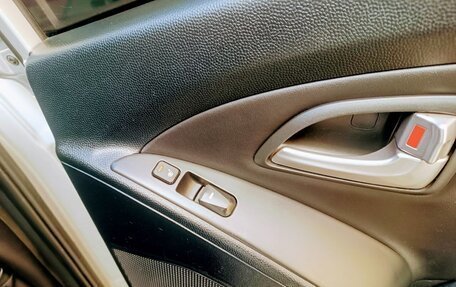Hyundai ix35 I рестайлинг, 2013 год, 1 310 000 рублей, 15 фотография