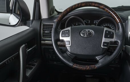 Toyota Land Cruiser 200, 2014 год, 3 950 000 рублей, 17 фотография