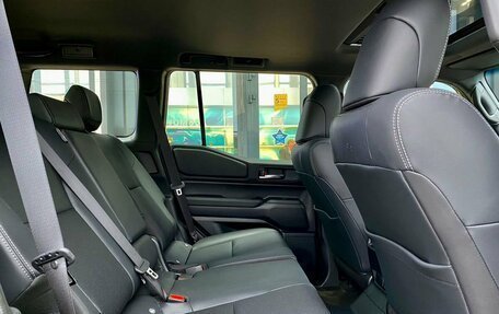 Toyota Land Cruiser Prado, 2024 год, 11 400 000 рублей, 11 фотография