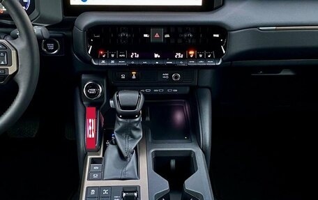 Toyota Land Cruiser Prado, 2024 год, 11 400 000 рублей, 26 фотография