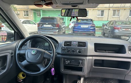 Skoda Fabia II, 2011 год, 520 000 рублей, 3 фотография