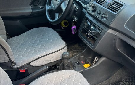 Skoda Fabia II, 2011 год, 520 000 рублей, 12 фотография