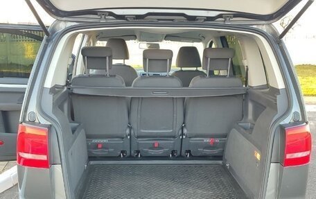 Volkswagen Touran III, 2010 год, 1 250 000 рублей, 12 фотография