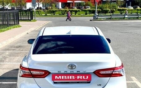Toyota Camry, 2018 год, 3 500 000 рублей, 10 фотография