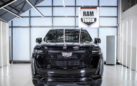 Cadillac Escalade V, 2023 год, 15 899 999 рублей, 3 фотография