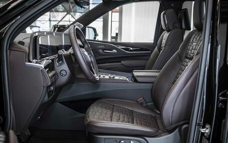 Cadillac Escalade V, 2023 год, 15 899 999 рублей, 11 фотография