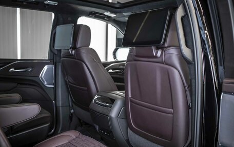 Cadillac Escalade V, 2023 год, 15 899 999 рублей, 24 фотография