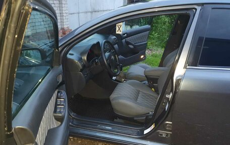 Toyota Avensis III рестайлинг, 2008 год, 800 000 рублей, 4 фотография