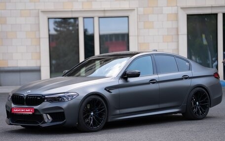 BMW 5 серия, 2018 год, 4 350 000 рублей, 2 фотография