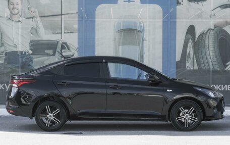 Hyundai Solaris II рестайлинг, 2021 год, 1 700 000 рублей, 5 фотография