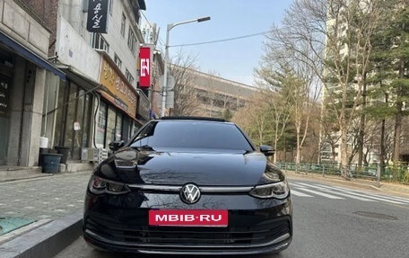 Volkswagen Golf VIII, 2022 год, 2 750 000 рублей, 1 фотография