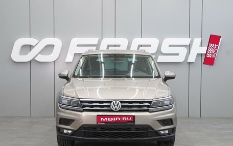 Volkswagen Tiguan II, 2018 год, 2 089 000 рублей, 3 фотография