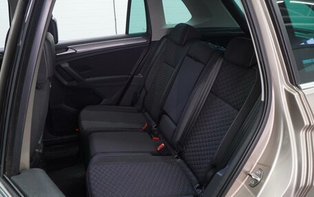 Volkswagen Tiguan II, 2018 год, 2 089 000 рублей, 9 фотография