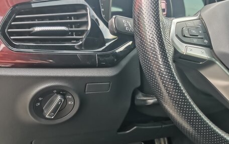 Volkswagen Polo VI (EU Market), 2021 год, 2 200 000 рублей, 14 фотография