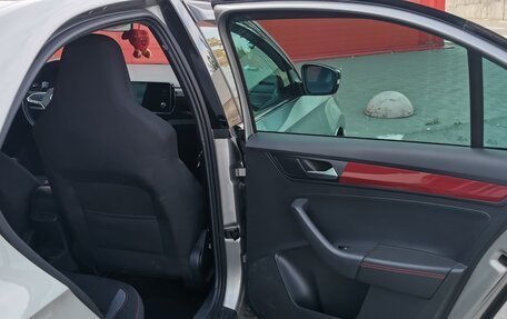 Volkswagen Polo VI (EU Market), 2021 год, 2 200 000 рублей, 21 фотография