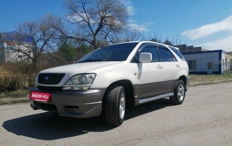 Toyota Harrier, 1998 год, 750 000 рублей, 10 фотография