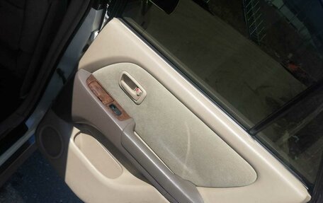 Toyota Harrier, 1998 год, 750 000 рублей, 21 фотография