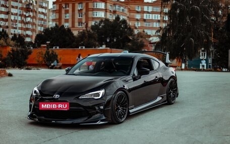 Toyota GT86 I, 2012 год, 6 000 000 рублей, 2 фотография
