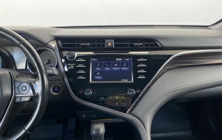Toyota Camry, 2019 год, 2 684 000 рублей, 17 фотография
