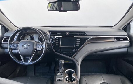 Toyota Camry, 2019 год, 2 684 000 рублей, 14 фотография