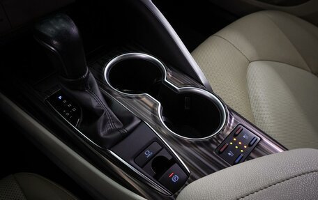 Toyota Camry, 2021 год, 3 299 000 рублей, 15 фотография
