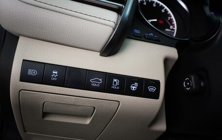 Toyota Camry, 2021 год, 3 299 000 рублей, 19 фотография