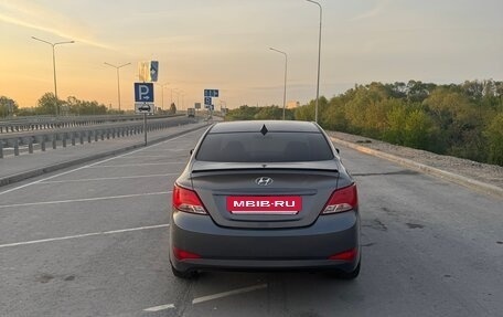 Hyundai Solaris II рестайлинг, 2016 год, 1 100 000 рублей, 3 фотография