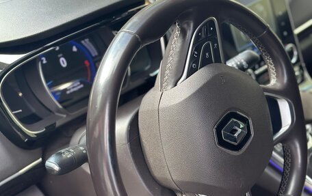 Renault Espace V рестайлинг, 2019 год, 2 350 000 рублей, 6 фотография