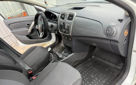 Renault Logan II, 2021 год, 680 000 рублей, 13 фотография