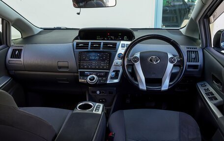 Toyota Prius Alpha I (ZVW40/41), 2012 год, 1 160 000 рублей, 6 фотография