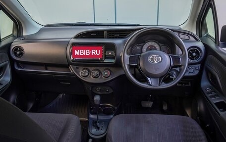 Toyota Vitz, 2019 год, 950 000 рублей, 6 фотография