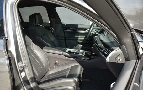 BMW 7 серия, 2018 год, 4 740 000 рублей, 8 фотография