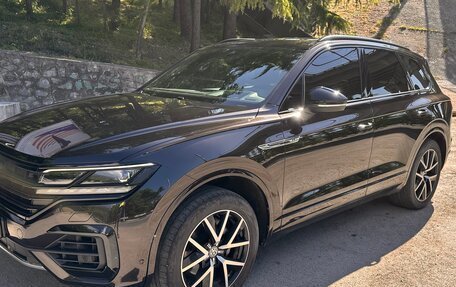 Volkswagen Touareg III, 2019 год, 4 900 000 рублей, 6 фотография
