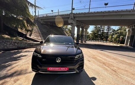 Volkswagen Touareg III, 2019 год, 4 900 000 рублей, 9 фотография
