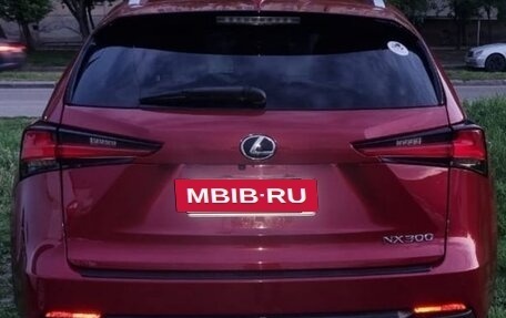 Lexus NX I, 2019 год, 1 900 000 рублей, 3 фотография